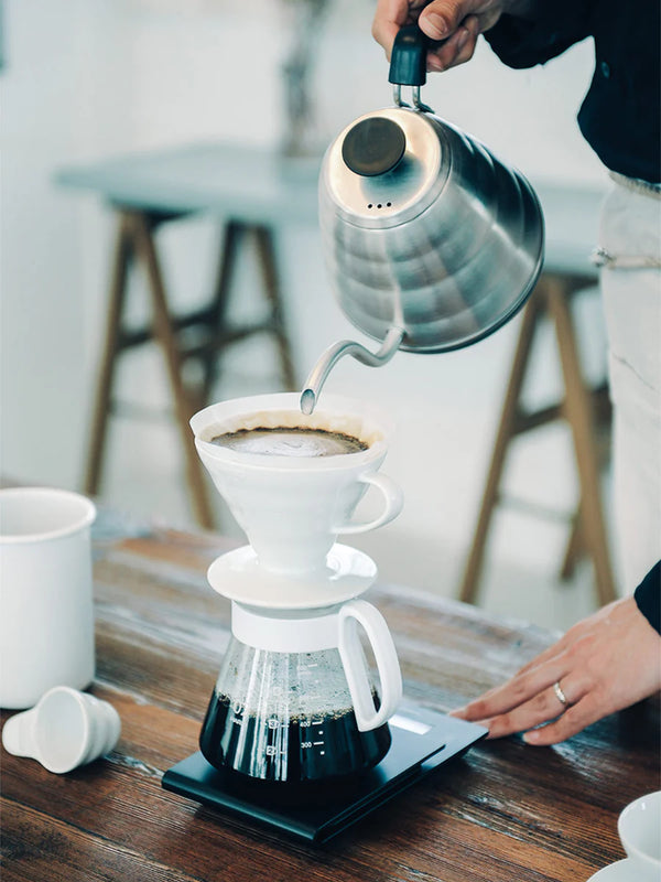 HARIO V60-02 Ceramic Dripper Set | White